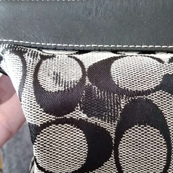Authentic Coach Shoulder Bag - Picture 4 of 13